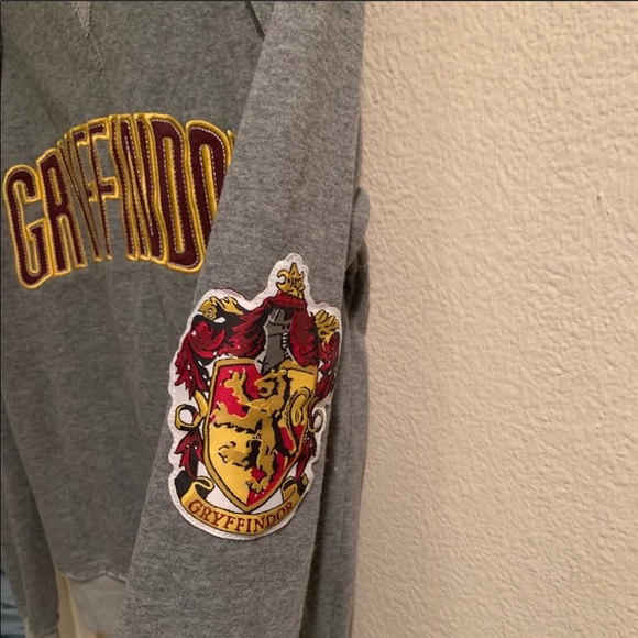 Gryffindor Harry Potter sweater. Size x-small. - Picture 4 of 6